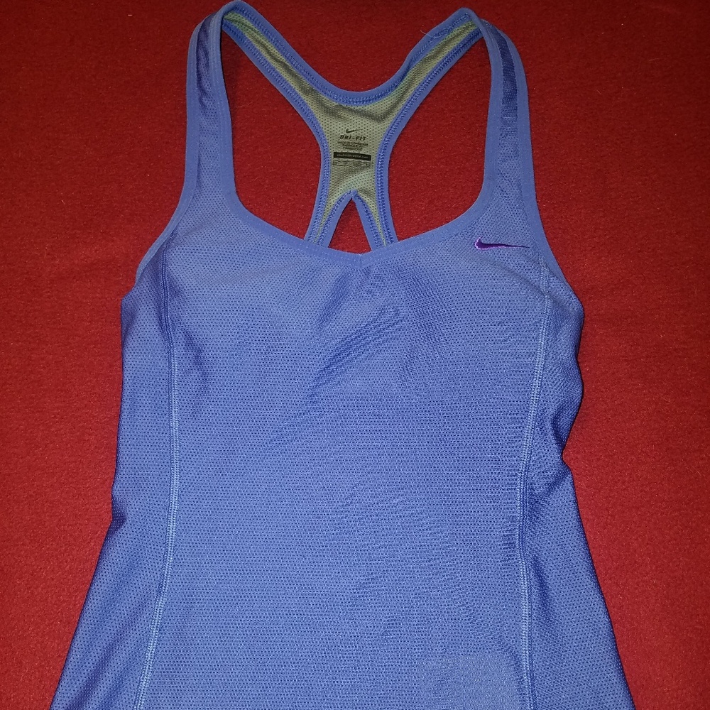 Nike dri-fit tank top built in bra